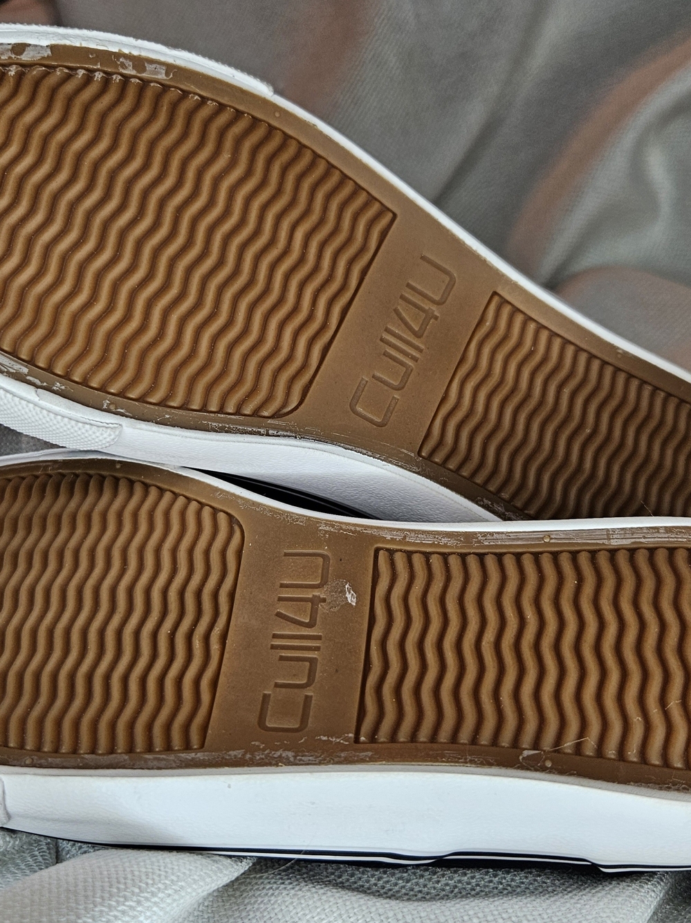 Cull4U Women's Classic Slip-On Trainer Shoe Size 7 - Picture 4 of 5